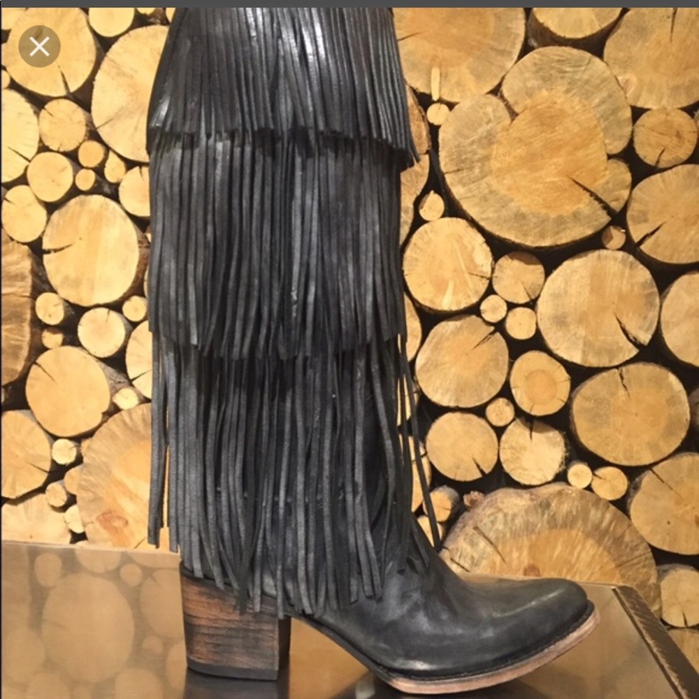 Freebird “Ranger” fringe boot!! NEVER WORN!